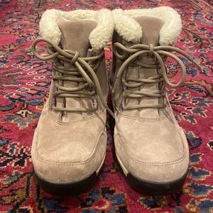 🏷Sorel Waterfall Low Lace Boots